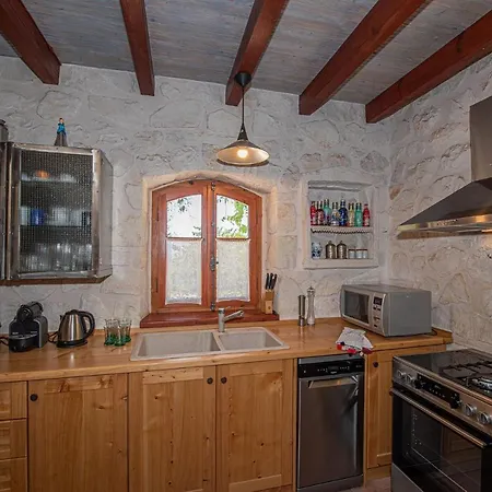 Σπίτι διακοπών Wild Oak Estate - Stunning Views At A Dreamy Location, By Zantewize Αργάσι