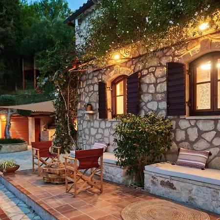 Σπίτι διακοπών Wild Oak Estate - Stunning Views At A Dreamy Location, By Zantewize